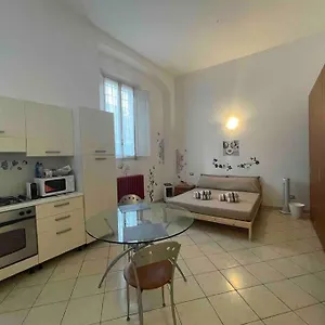 Minimal Loft In Centro A Piacenza